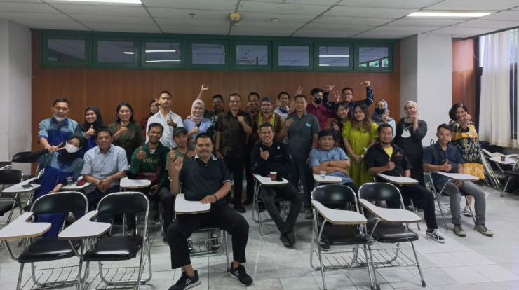 Pendidikan dasar koperasi  - (Ada 2 foto)